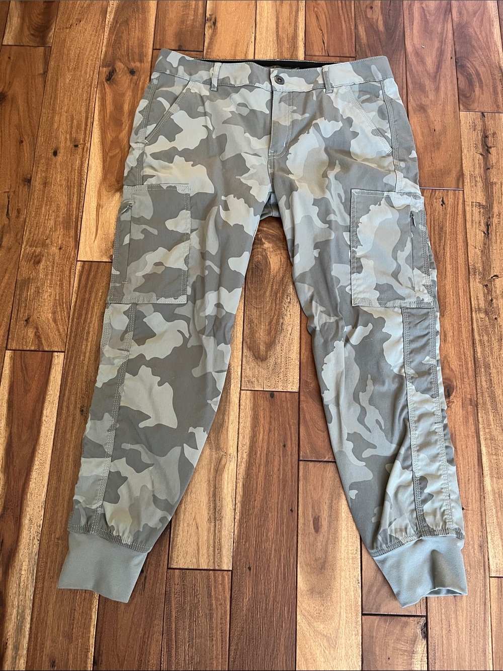 Prana Women's Pants in Camouflage Print